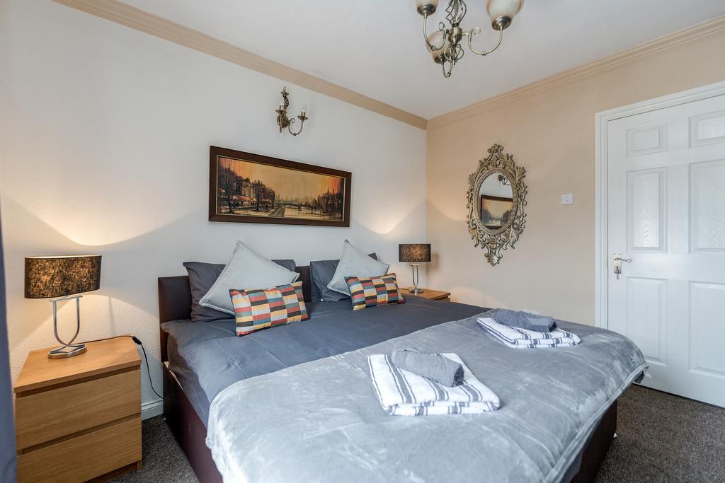 Watford General Suites Eksteriør bilde
