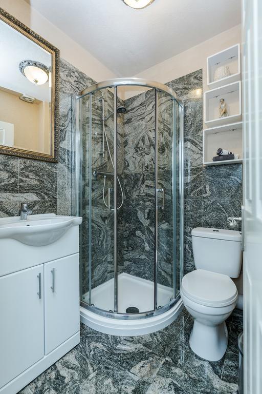 Watford General Suites Eksteriør bilde