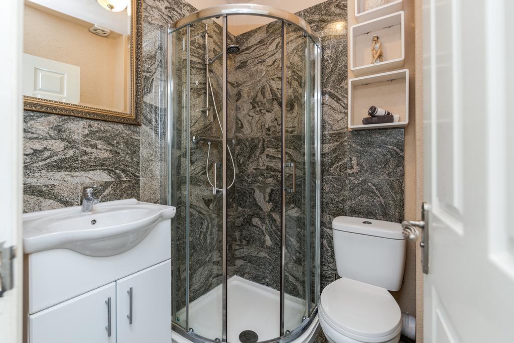 Watford General Suites Eksteriør bilde