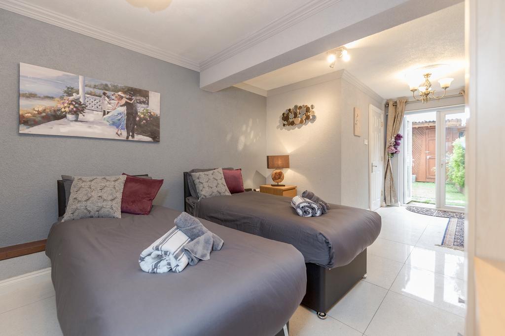 Watford General Suites Eksteriør bilde