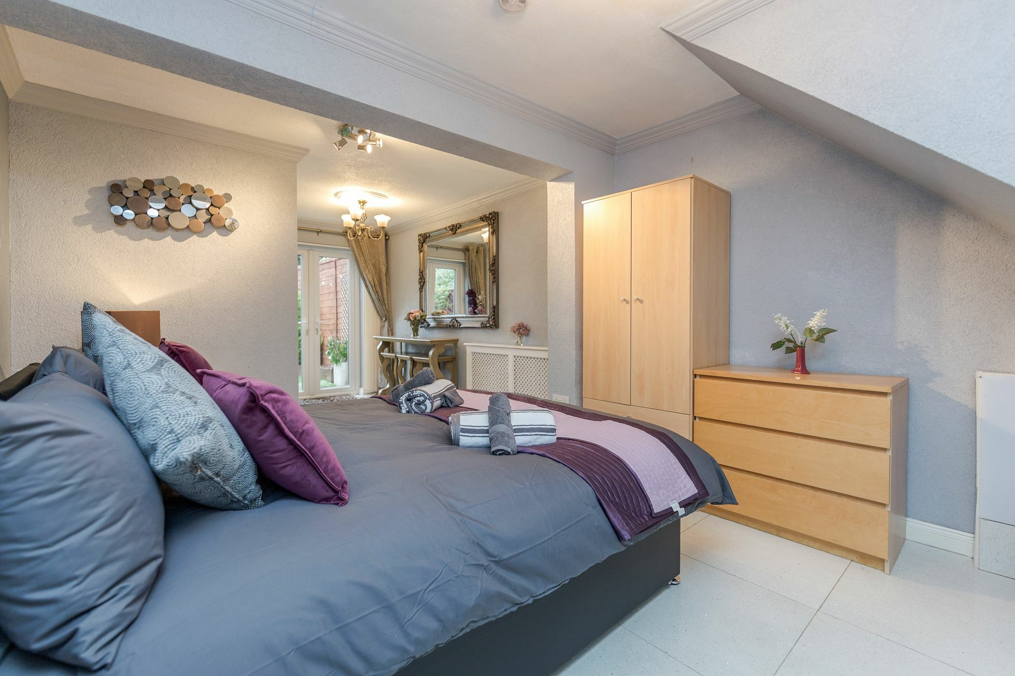 Watford General Suites Eksteriør bilde
